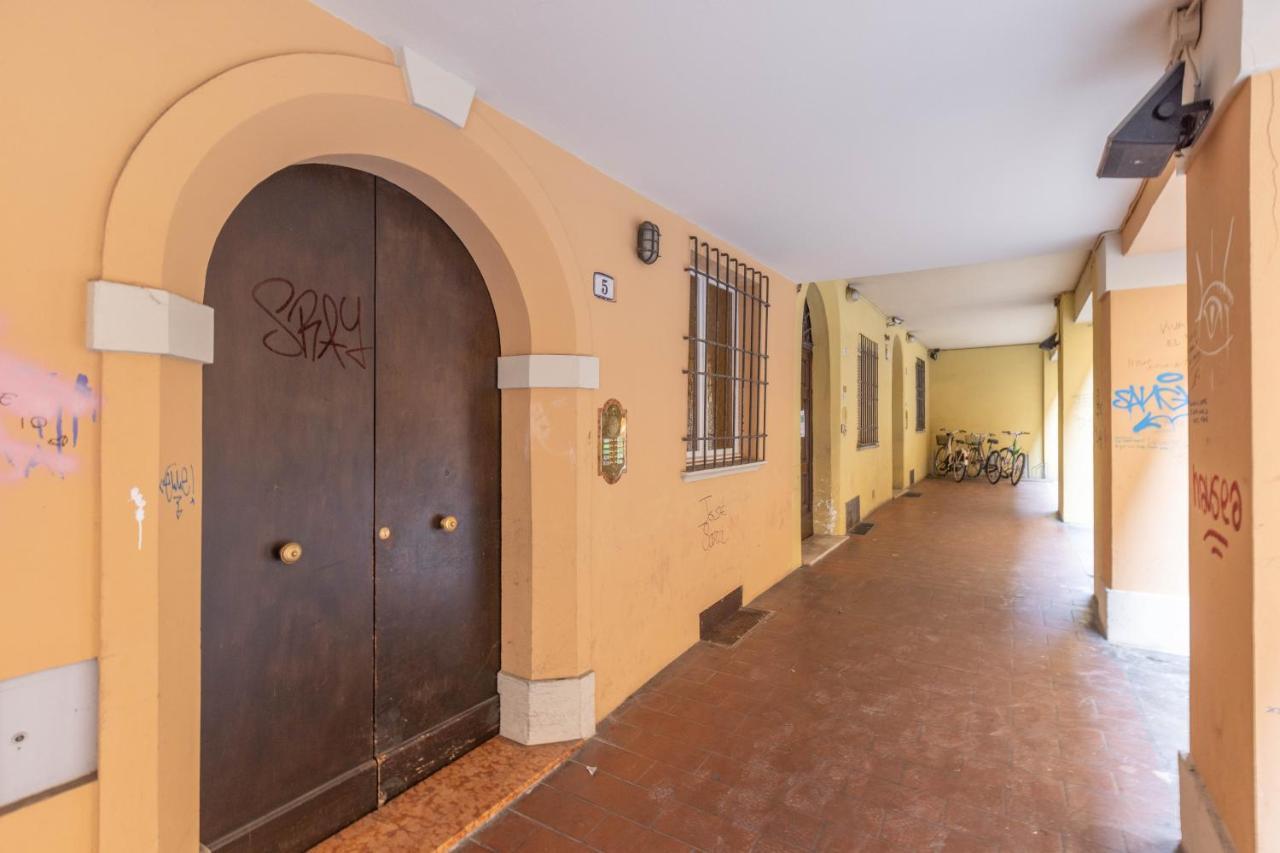 Ubaldini House, Bologna By Short Holidays ภายนอก รูปภาพ